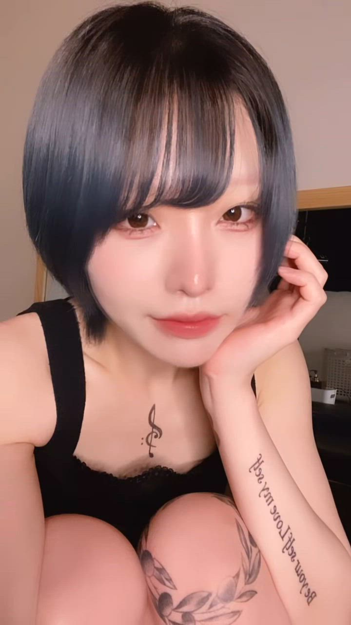 「♡出勤♡」11/22(土) 20:59 | 水無月れいの動画日記