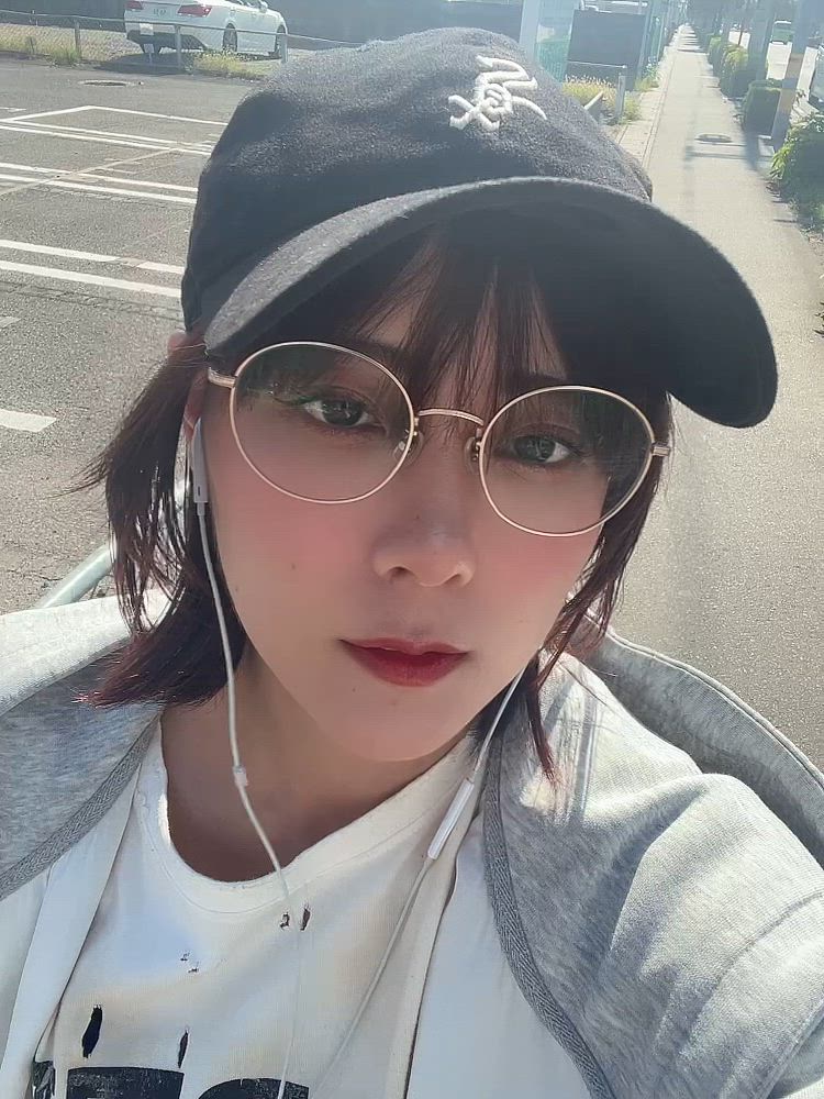 「出勤しました♪」01/21(水) 02:24 | 愛咲かおるの動画日記